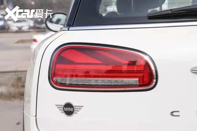 详解星空体育官网MINI CLUBMAN 外观呆萌配备15T涡轮增压发动机(图3)