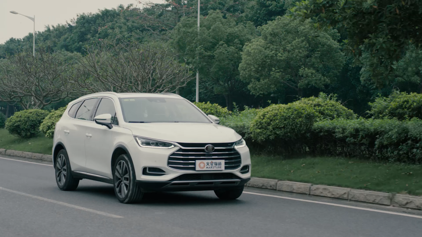 七座硬派SUV，比途昂大两圈，卖12万，空间动力胜汉兰达