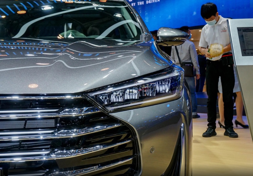 2.0T+爱信变速，长超5米！15万拥有30万实力，还能自动驾驶