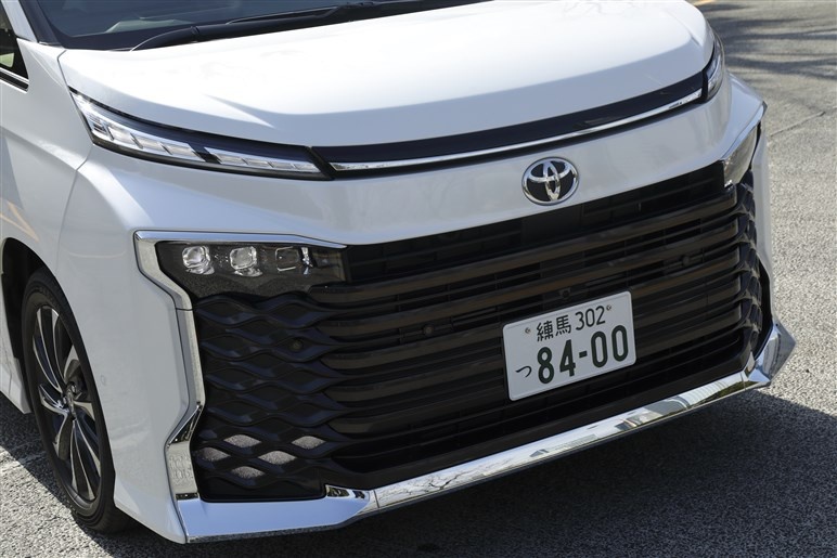 真正适合普通家庭的车?丰田新一代主力MPV车型Noah/Voxy图解