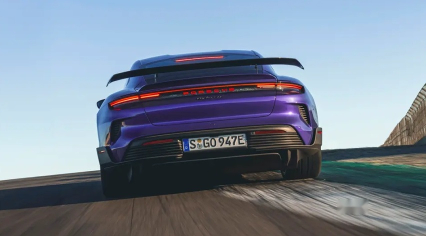 2025款保时捷Taycan Turbo GT，双电机超1100马力，