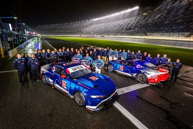 福特Mustang GT3、GT4赛车首站竞逐迪通拿耐力赛
