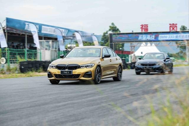 BMW 330i M运动曜夜版再次热血迎战