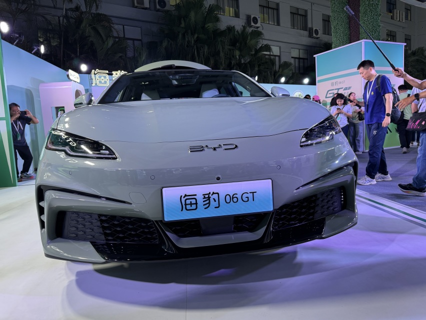 海豹06GT上市13.68起，能不能成为年轻人的第一台电动GT？