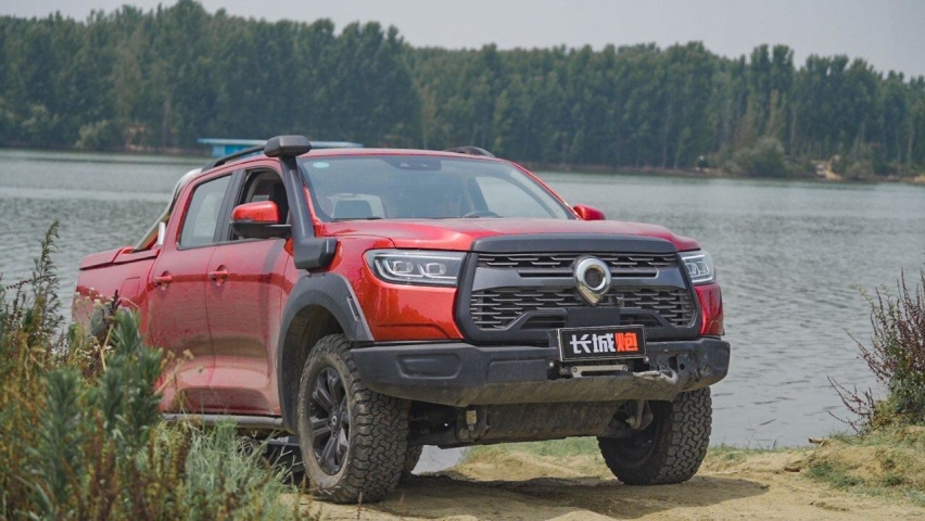 丰田Hilux GR SPORT海外发售 约合人民币24.8万元