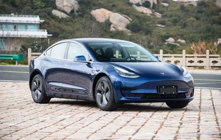国产特斯拉Model 3开始交付