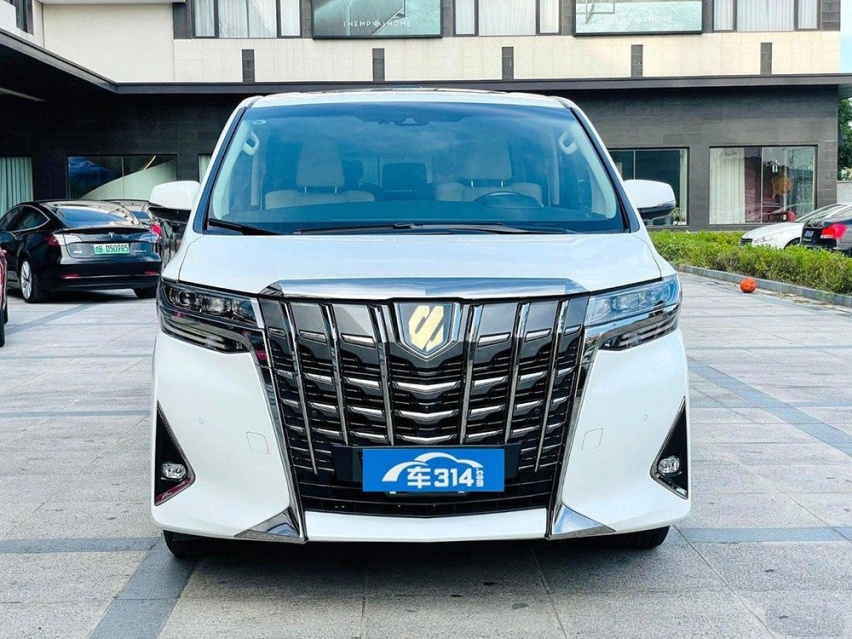 对比别克GL8，埃尔法，岚图梦想家的优势在哪里？
