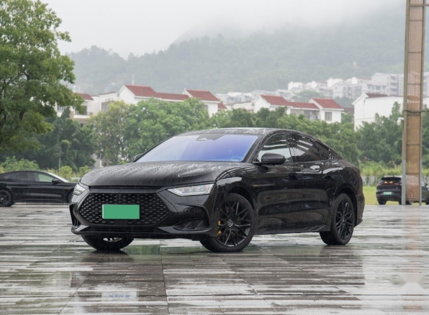 谁才是混动之王？国产混动车型已经感受到追光PHEV的压迫感