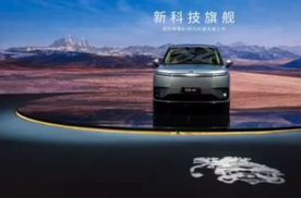 预售39.98万起！小鹏首款全尺寸SUV炸场，豪华大空间，堆料拉满，这