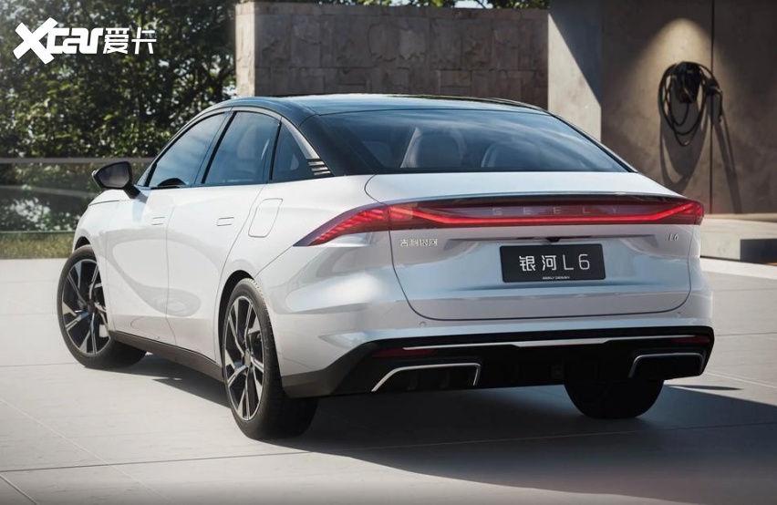 10多万的插混车，银河L6现金优惠8000元，合不合适动态试驾给你答案