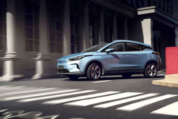 “真能跑纯电SUV”几何C广州上市，补贴后售价12.98万起