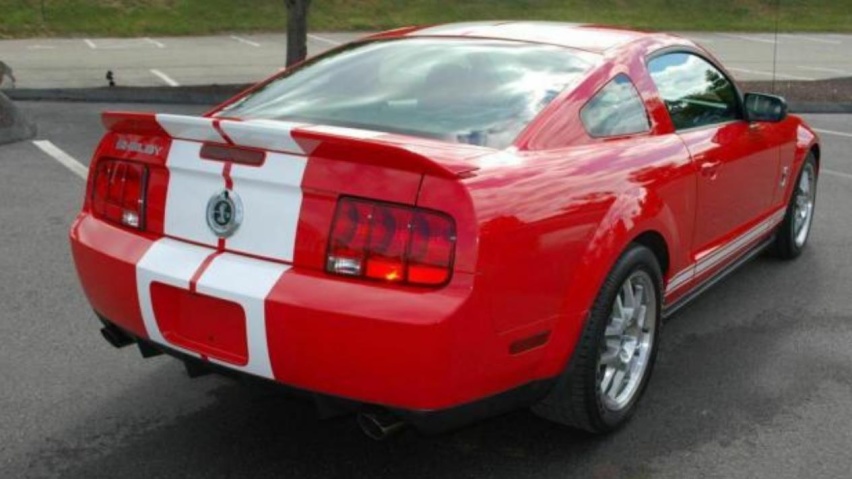 唯一一台，基于Shelby GT500打造，电影道具车出售