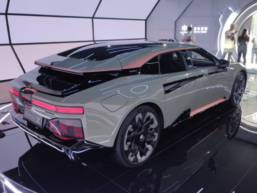 Cars01试驾丨让科幻照进现实 静态体验高合Hiphi Z