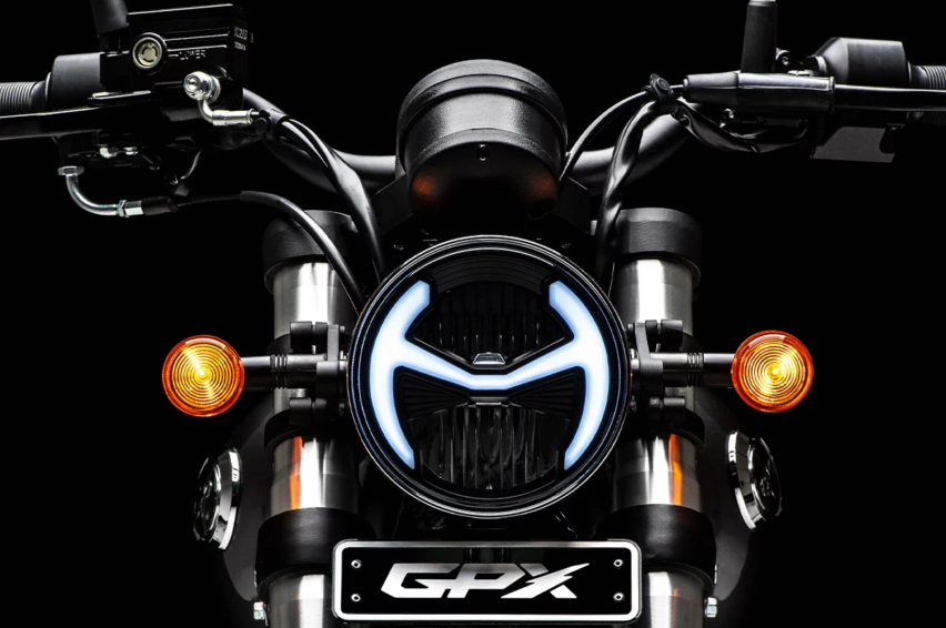 泰国销量仅次本田雅马哈，GPX legend 250Twin，外观复古