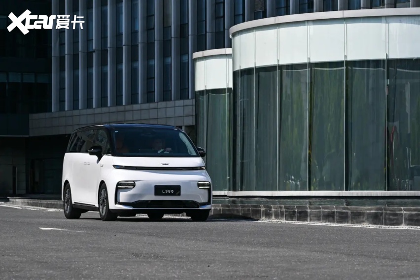 豪华纯电MPV L380持续交付 企业家第三空间新选择