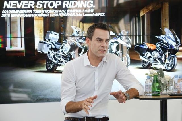 最强“拳击手”水平对置双缸发动机，全新BMW R 1250来了