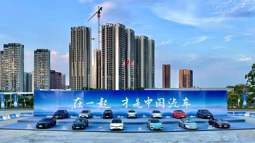 说中国品牌偷工减料？来看看秦L和银河L6的拆解对比！