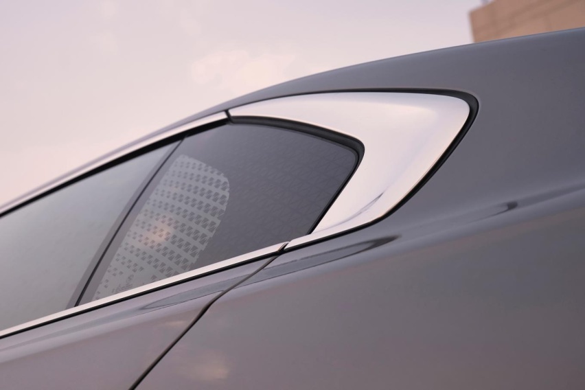 享乐主义与定义未来， 驾驶创新纯电动BMW i7是什么体验？