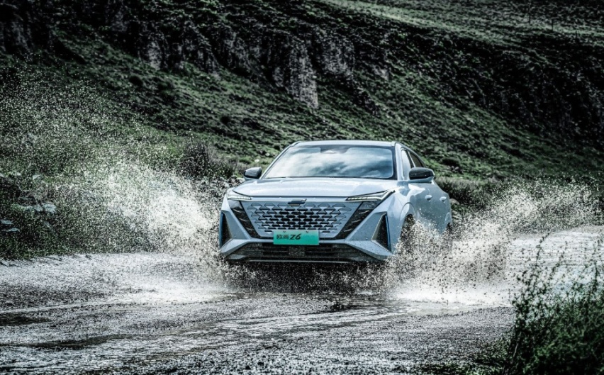 15万级插混SUV“躺平之选”，欧尚Z6 iDD全国交付已开启