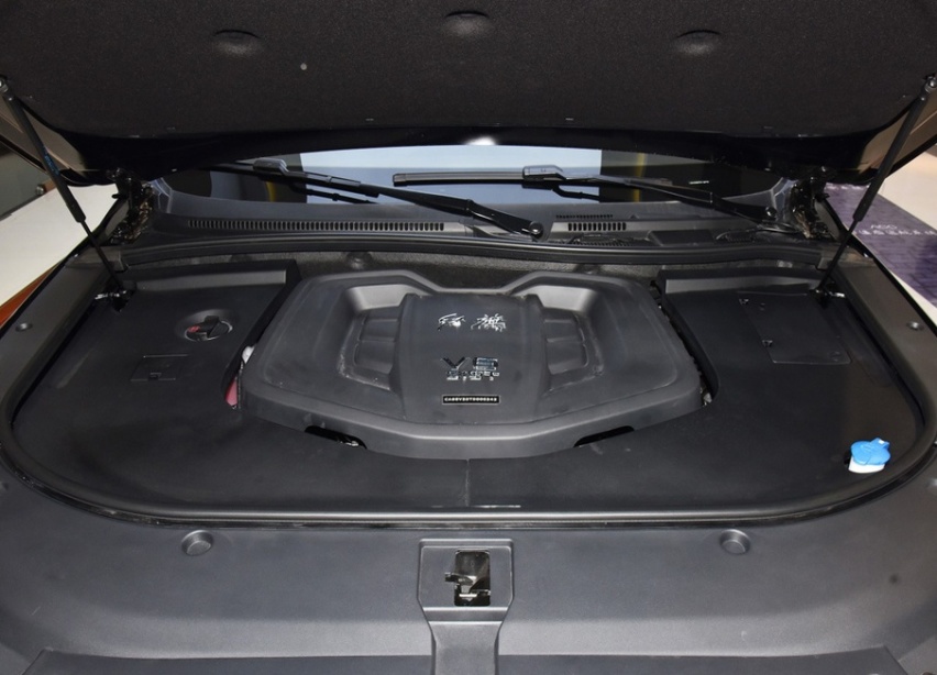 3.0T+V6机械增压发动机，轴距超3米，红旗HS7了解一下