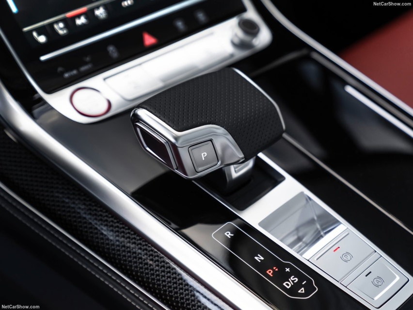 奥迪全新SQ7发布 4.0T V8发动机性能强悍