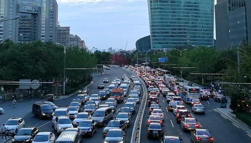 京沪放宽限购，直补新能源车主，车市连打两剂