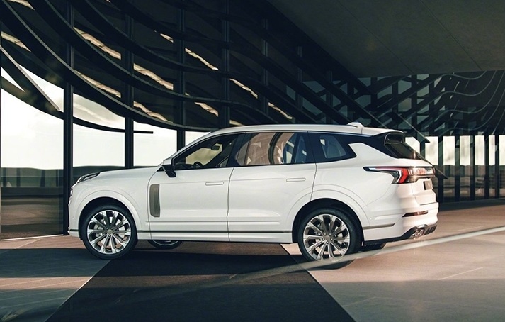 30万买换标沃尔沃XC90值吗？这国货要捅价格天花板！
