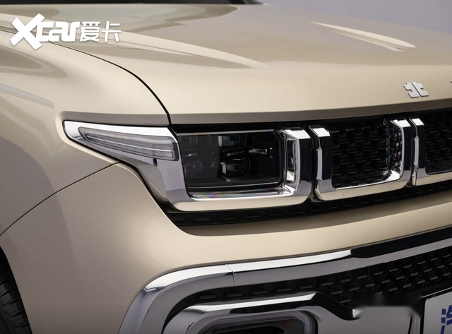 预售29.98万起，北汽泰钽700来袭，想要冲击豪华越野赛道有戏吗？