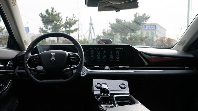 15万以内，高性价比B级轿车推荐，奔腾B70到店实拍