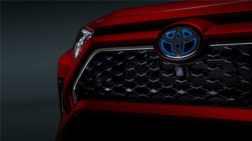 纯电续航达63km RAV4荣放插电混动版或亮相广州车展