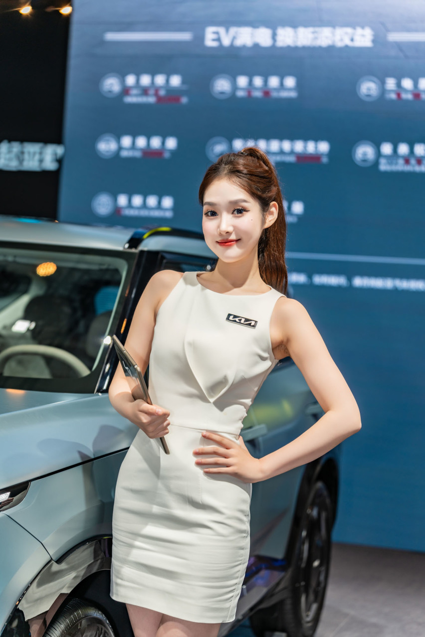 2024广州车展小姐姐大合集！是真男人就坚持到最后一张！