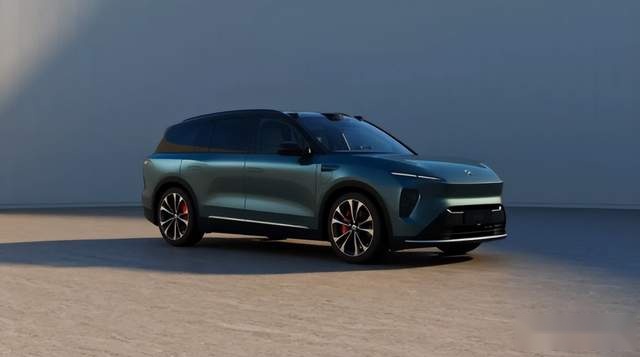 蔚来ES8正面PK奥迪Q7，60万级中大型SUV“代言人”诞生了