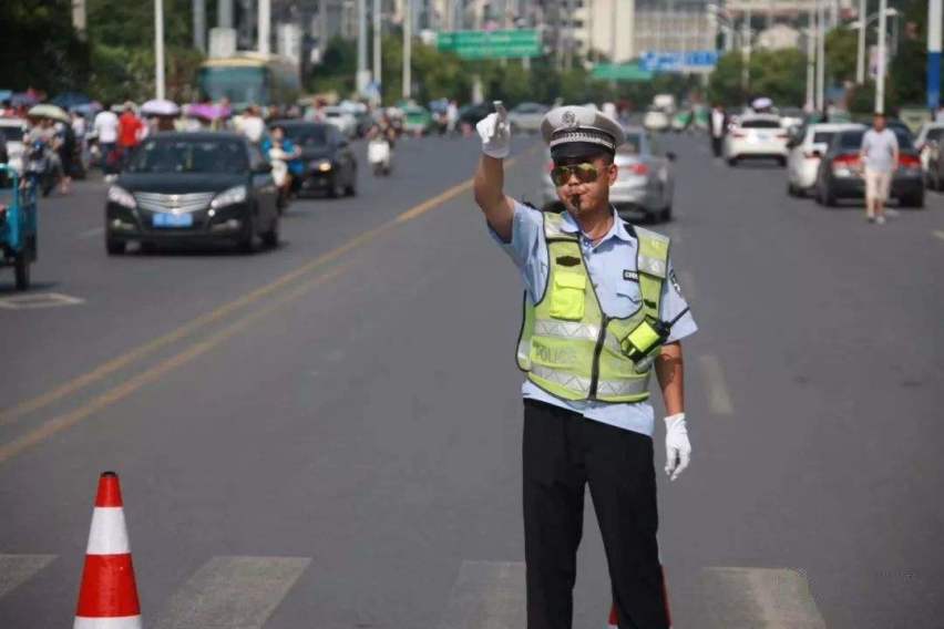 交警如何查车？记住几点，交警会“懒得理你”抚州新能源汽车！