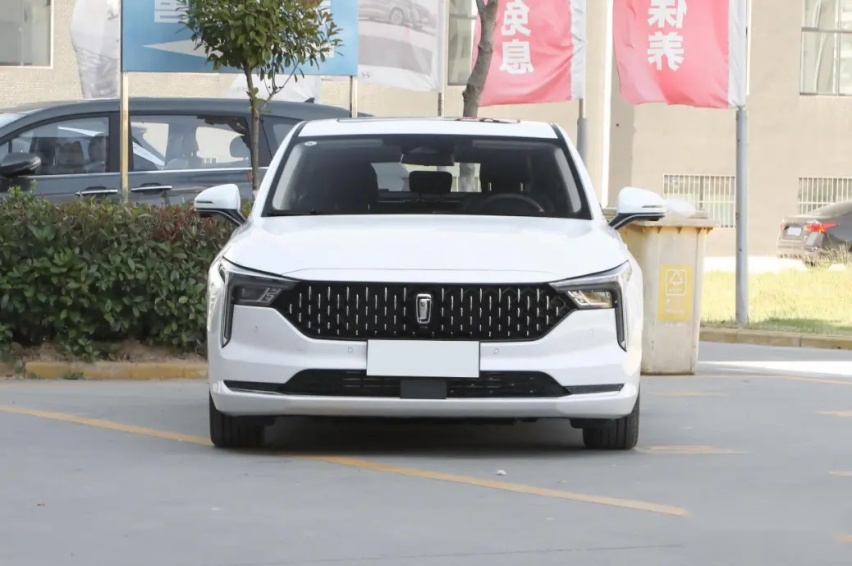 不到13万搭载2.0T动力，轴距长达2.8米，还有必要看帕萨特吗?