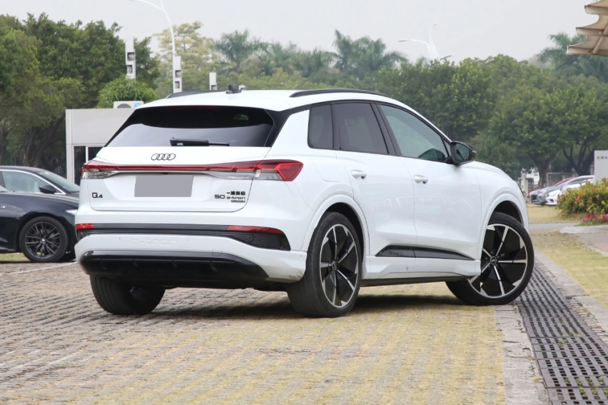 实力碰撞奥迪Q4 e-tron与宝马iX3谁将胜出？