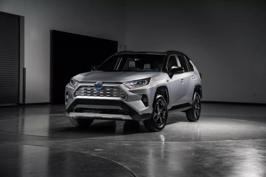 选择困难症，不同定位，威兰达和RAV4荣放到底有何区别？
