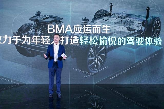 吉利全新帝豪预售8.7-9.2万元，比同级都贵？它还值得买吗？