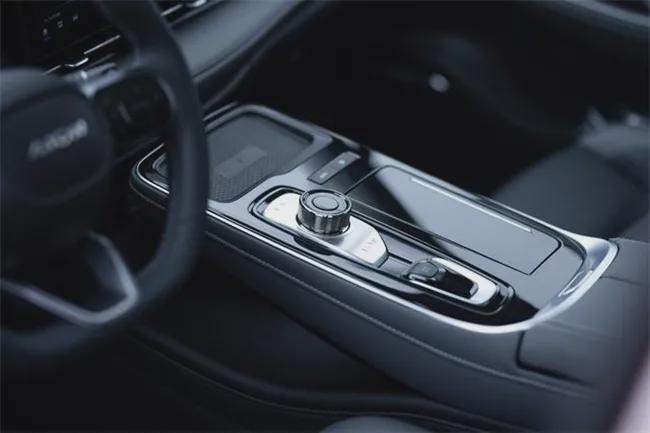 广汽埃安AION S Plus售13.96万-17.26万元 配弹匣电