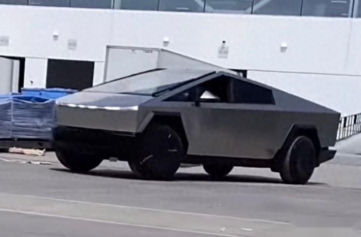 水平一般般，特斯拉Cybertruck真实续航曝光