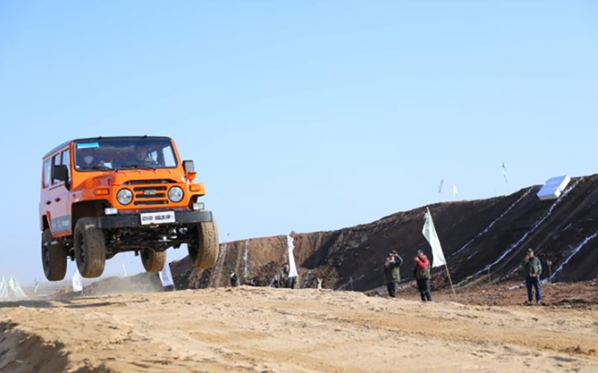 BJ212优惠幅度已超两万元，越野车迷还需要观望吗？