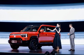 豪华智慧全地形SUV 猛士X700预售价24.98万起