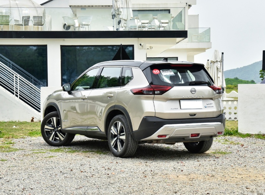 试了3次本田CR-V，结果转头提了日产奇骏，1个月后车主说出真心话
