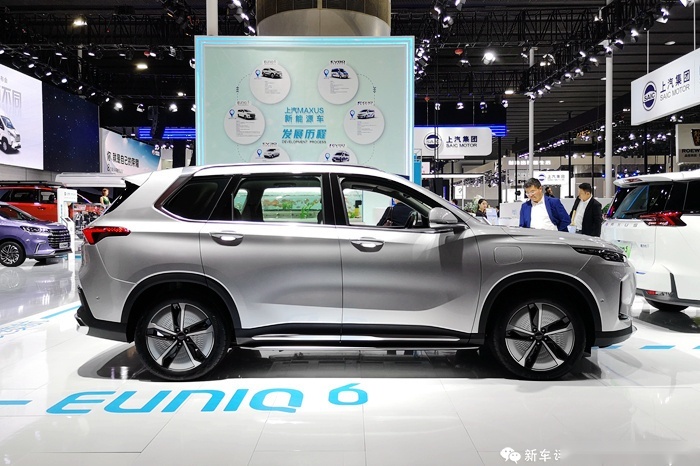广州车展：实拍上汽MAXUS EUNIQ 6，纯电标签很醒目