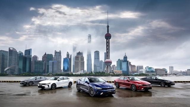 全新起亚K5最新消息 提供5种外观颜色/3种内饰配色