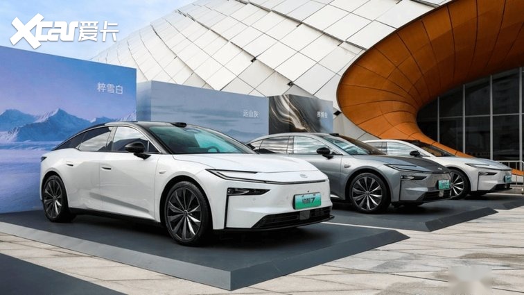 大型纯电轿车市场，铂智7凭什么和model3、小米SU7争?