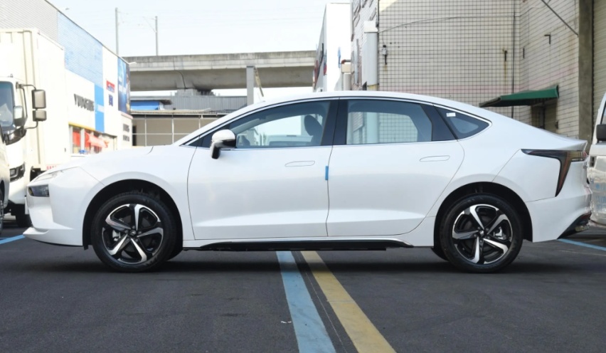 卖19.58万的网约车？续航401km，这车看起来性价比就不高