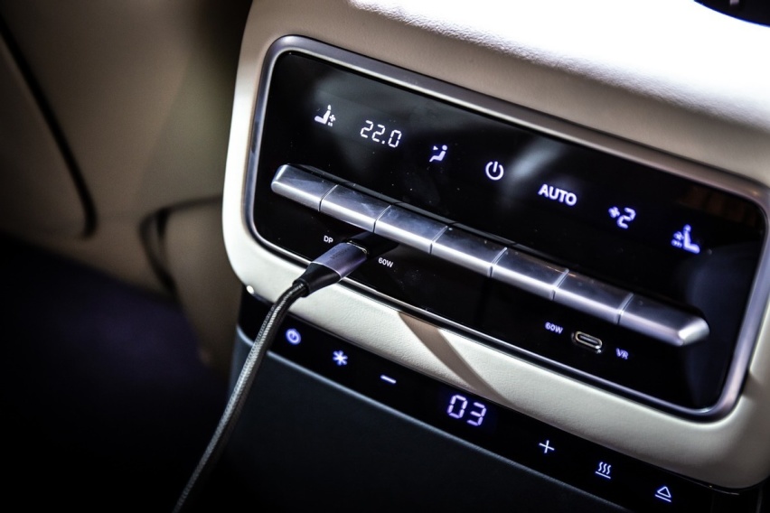 理想 L9 深度解析:“家用 SUV”的多元宇宙
