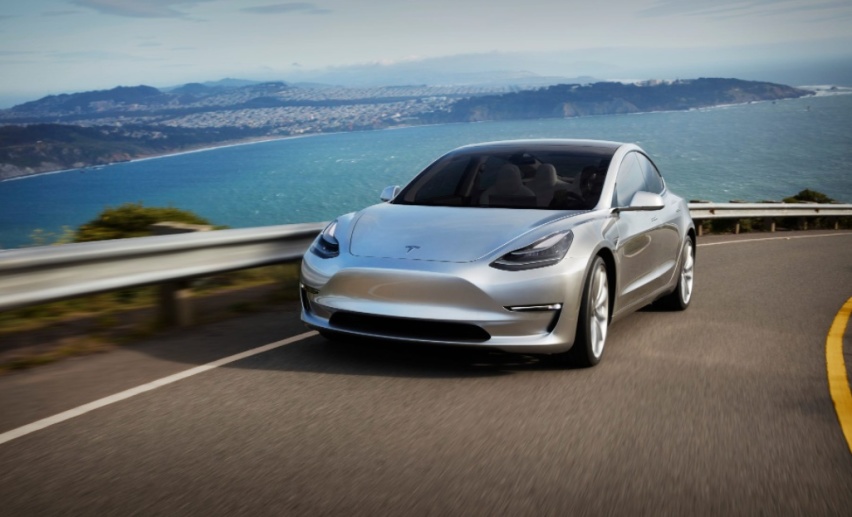 电量和车重都没变，续航增加了70km？Model 3高性能版上架工信部