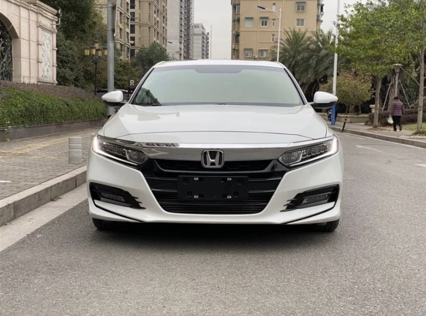 为什么大家能接受1.5T的雅阁，却不能接受1.4T的迈腾？
