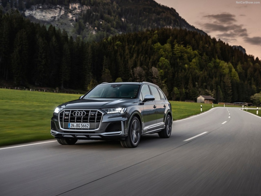 奥迪全新SQ7发布 4.0T V8发动机性能强悍